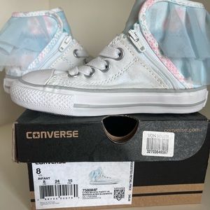 Converse girls tennis shoes ;brand new with box size 8